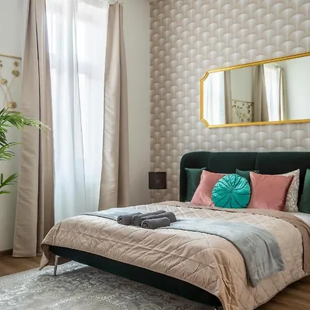 Explore From A Luxurious Cozy Lägenhet