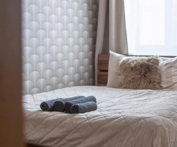 Explore From A Luxurious Cozy Lägenhet
