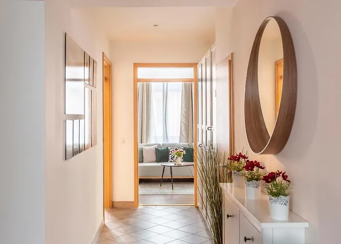 Explore From A Luxurious Cozy Budapest
