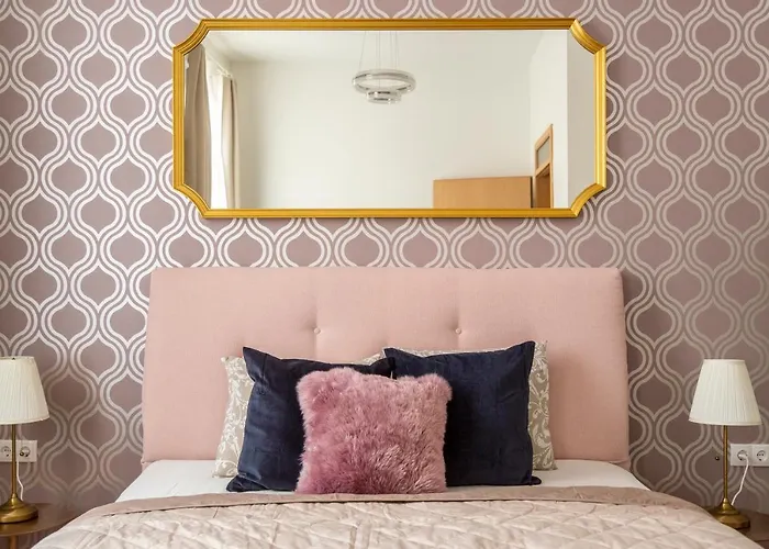 Explore From A Luxurious Cozy Budapest
