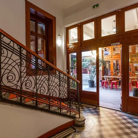 Explore From A Luxurious Cozy Apartment
